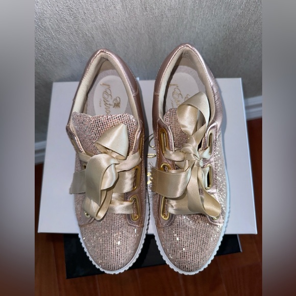 Shoes - Picture 2 of 5